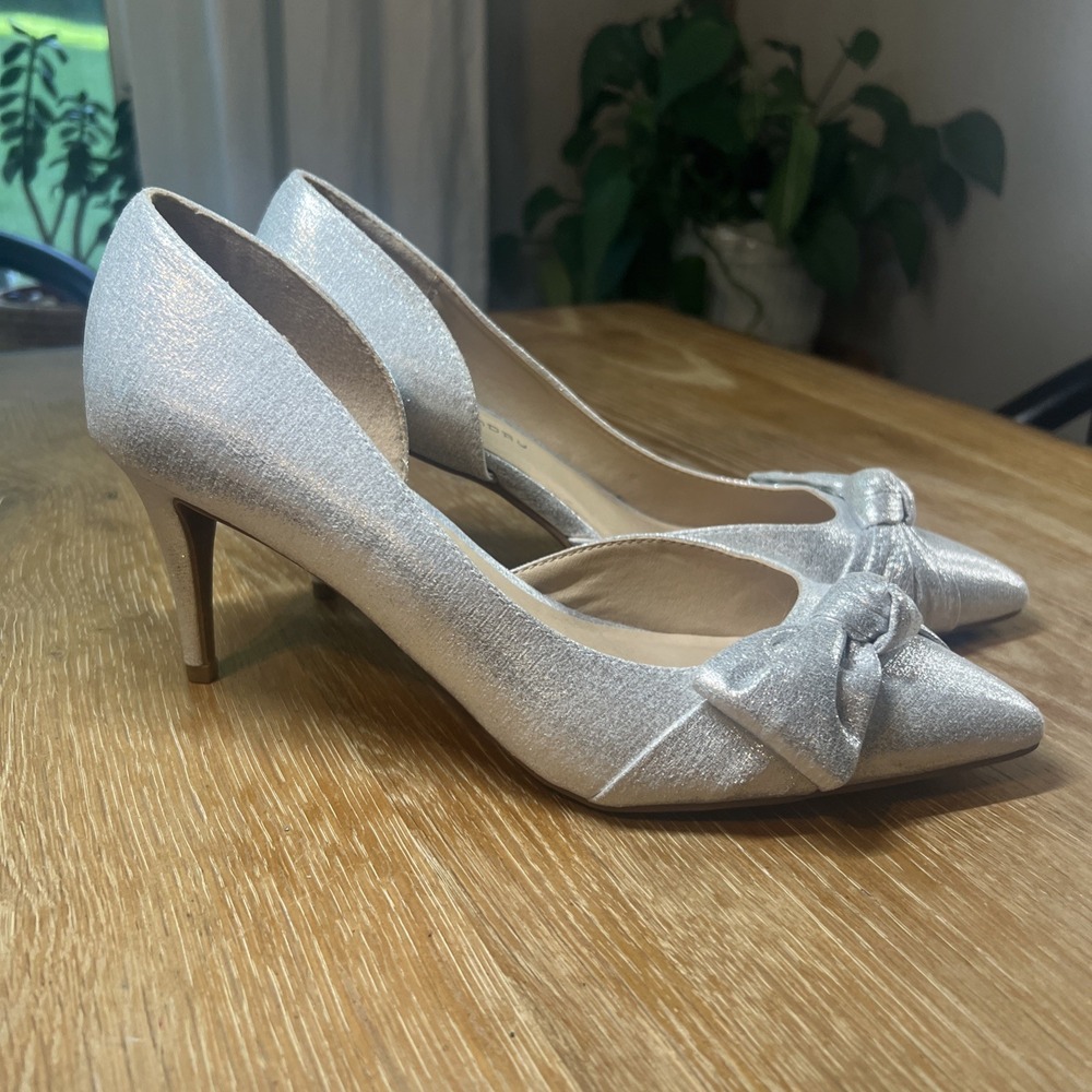 CL by Laundry Heels Silver 9.5 Sparkle‎ Bow Dress Prom